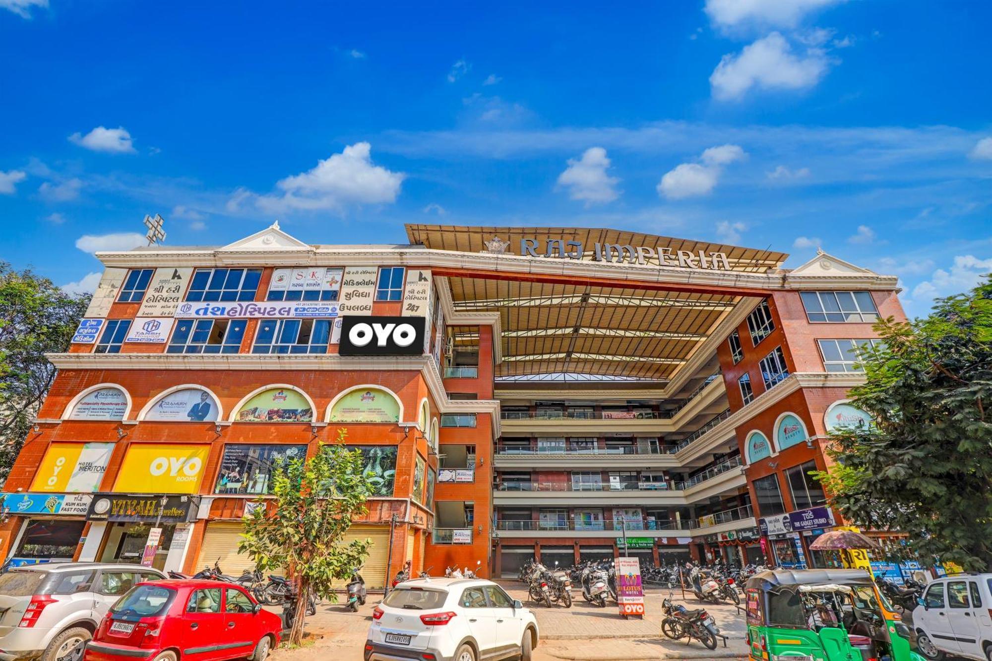 Hotel O Lotus Hotel Сурат Екстер'єр фото